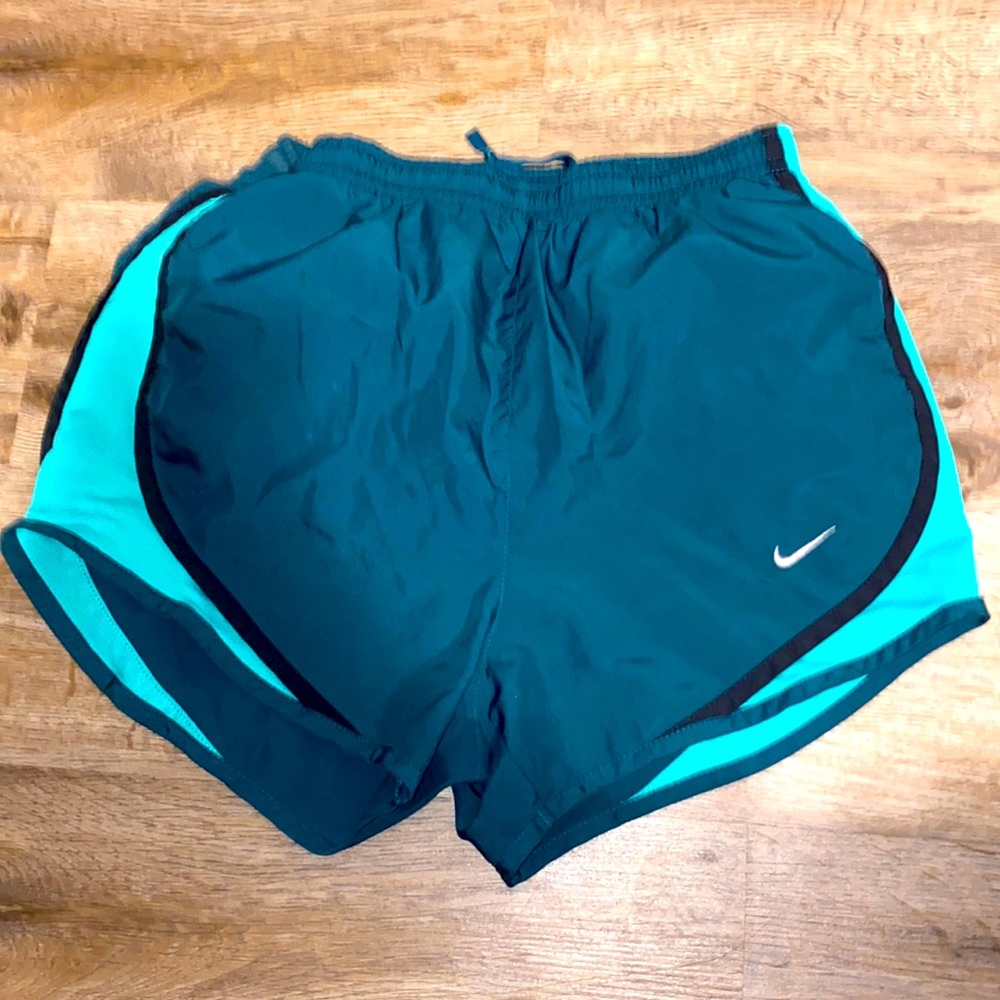 Nike shorts women